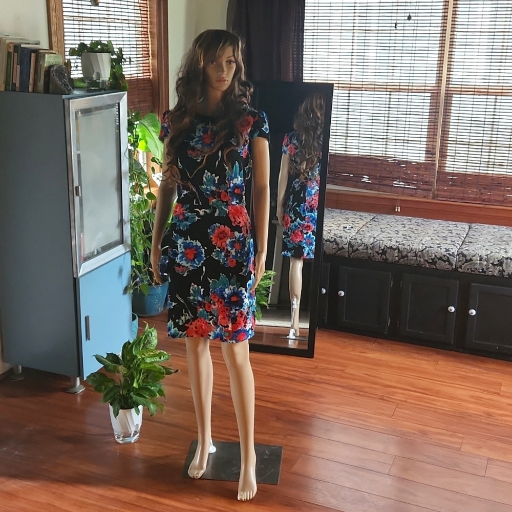 Betsey Johnson Floral Cap Sleeve Dress size 10